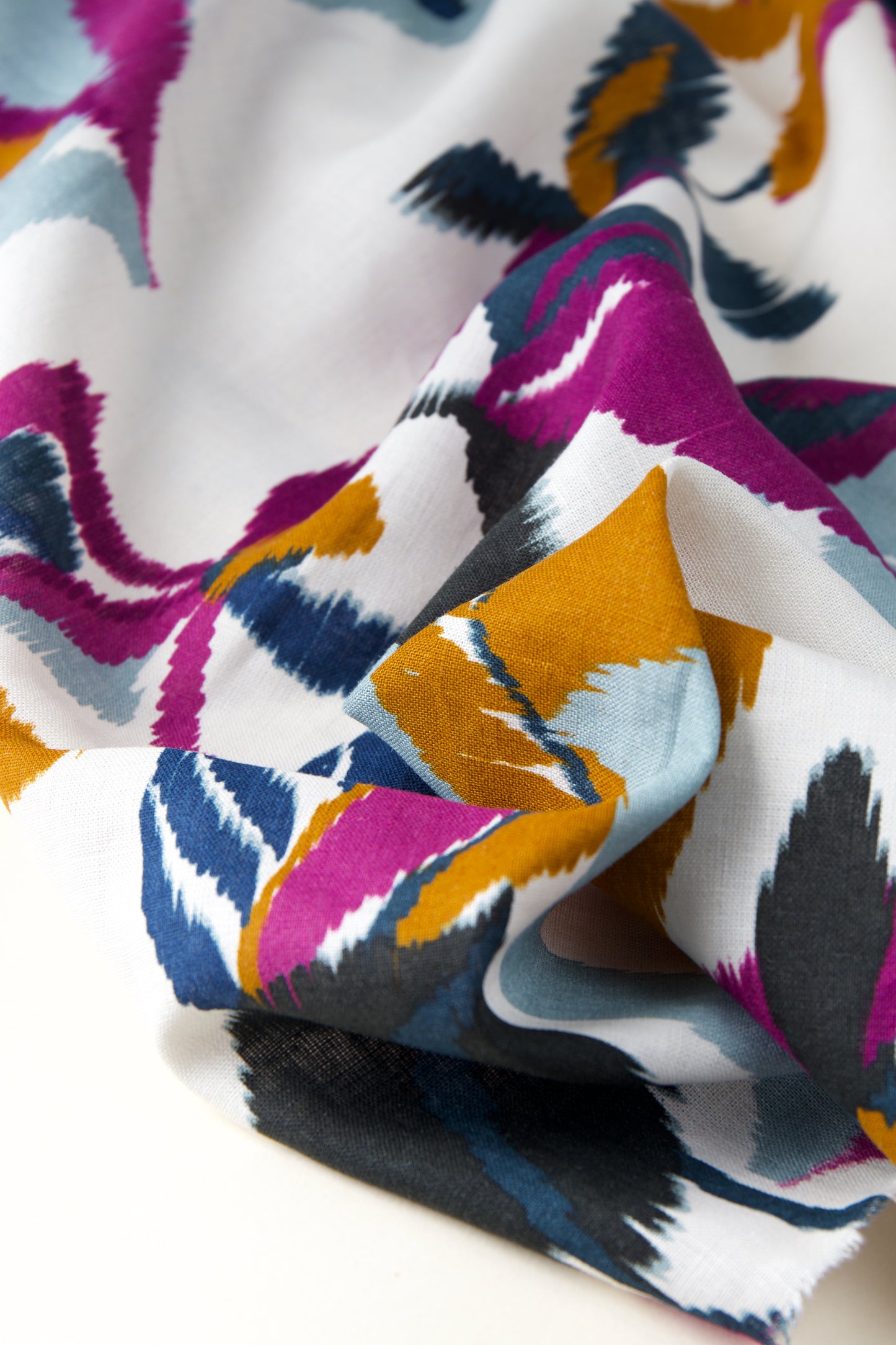 Toile de lin/viscose - Grand motif floral